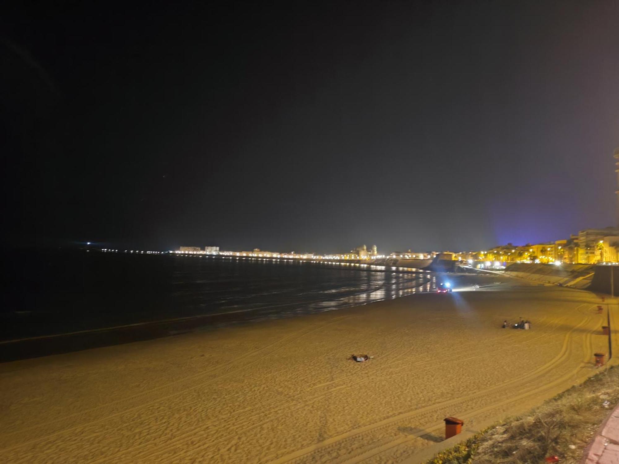 Estreno Centro Y Playa Cadizアパートメント エクステリア 写真